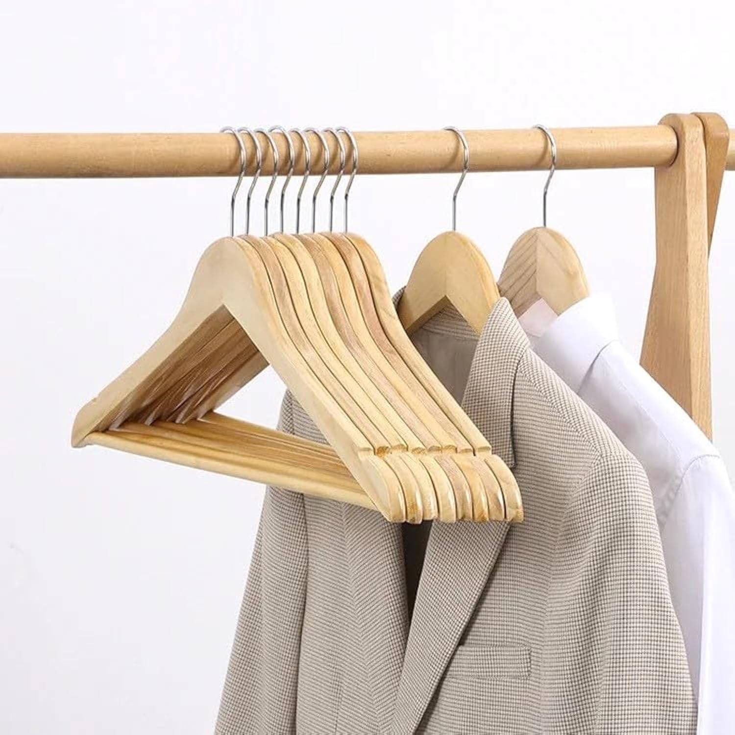 VIO® 10 Pack Natural Non Slip Wooden Hangers With 360° Rotatable Hook For Coat Shirt Suit Jacket Pants Skirt Dress Tops Bottoms Clothes Smooth Finish With Notches for Camisoles Spaghetti Straps (10)